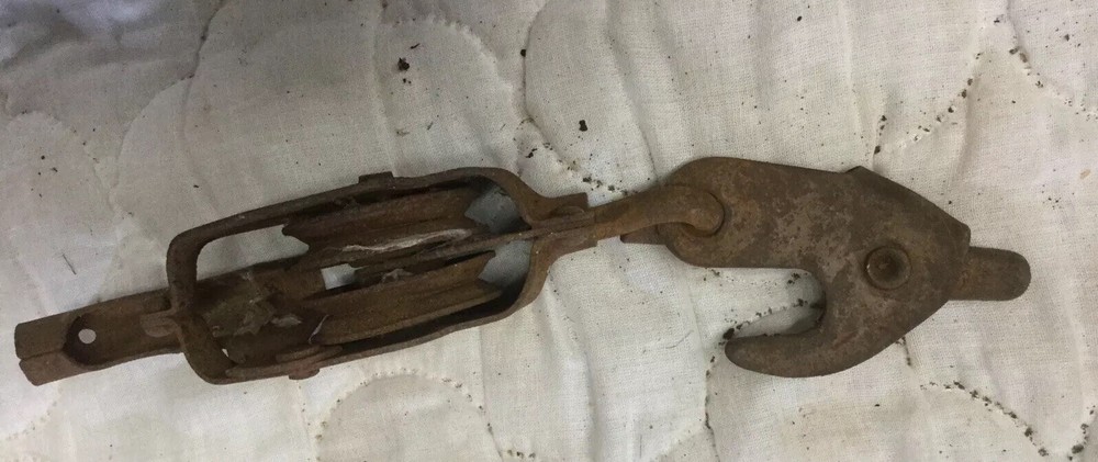 Primitive Metal Double Pulley