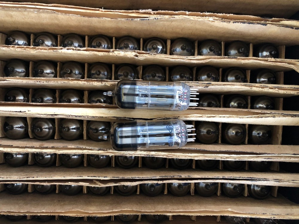 2x 6N6P (5687, ECC99, E182CC) USSR DOUBLE TRIODE (NEW NOS GOLD GRID)