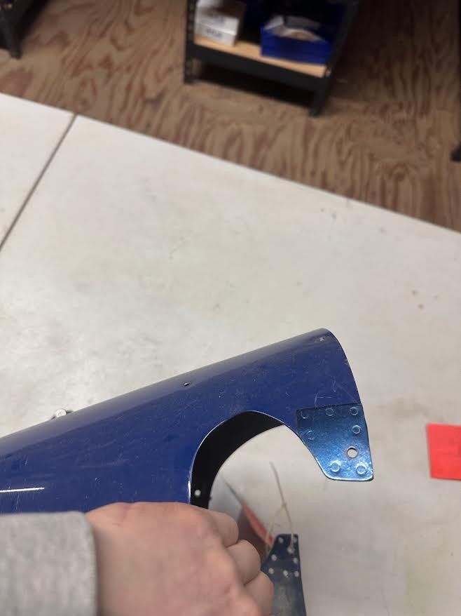172L spinner with hairline cracks