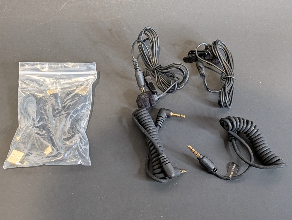 Dual Channel Wireless Microphone System (Saramonic BLINK500 B2)
