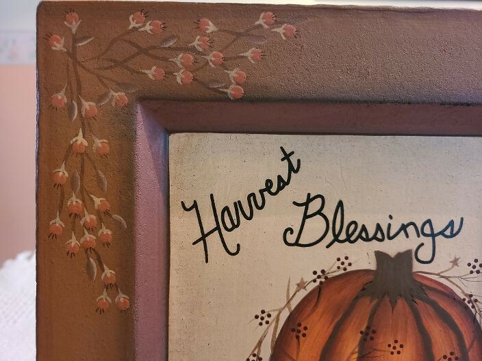 Hearthside Collection-"Harvest Blessings", plate with stand, Pre-owned, MINT