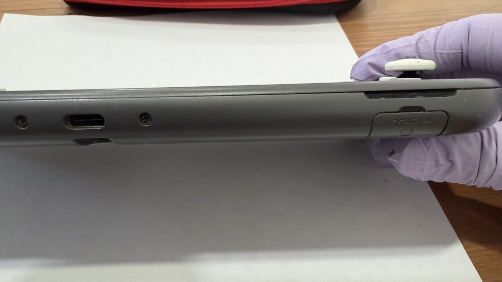 Nintendo Switch Console Handheld HDH-001, grey .