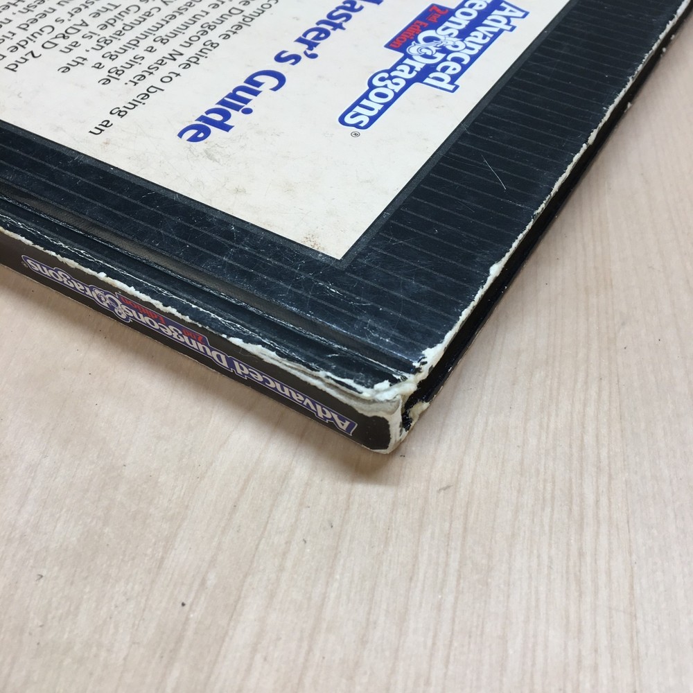 Advanced Dungeons & Dragons 2nd Edition Dungeon Master's Guide + 2 Screens Ref