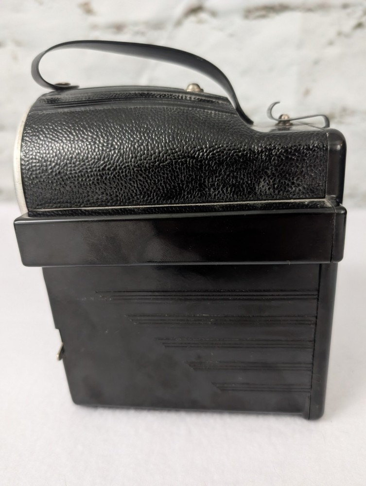 Spartus Press Flash Camera Galter Chicago Vintage Box Camera w Flash Untested