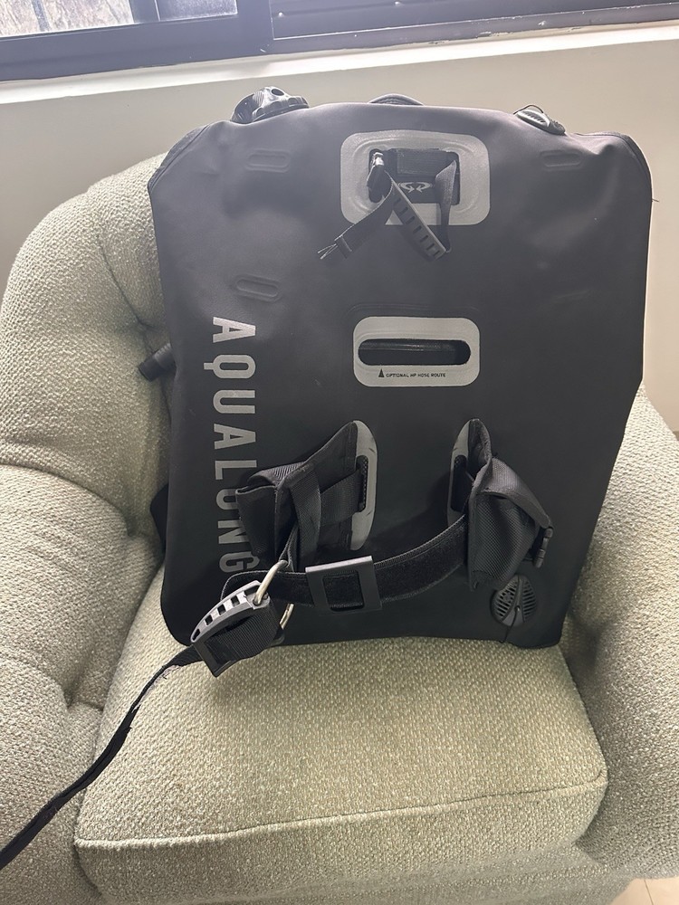 Aqua Lung Dimension BCD (non-i3) Scuba Diving, Medium-Large, Excellent Condition