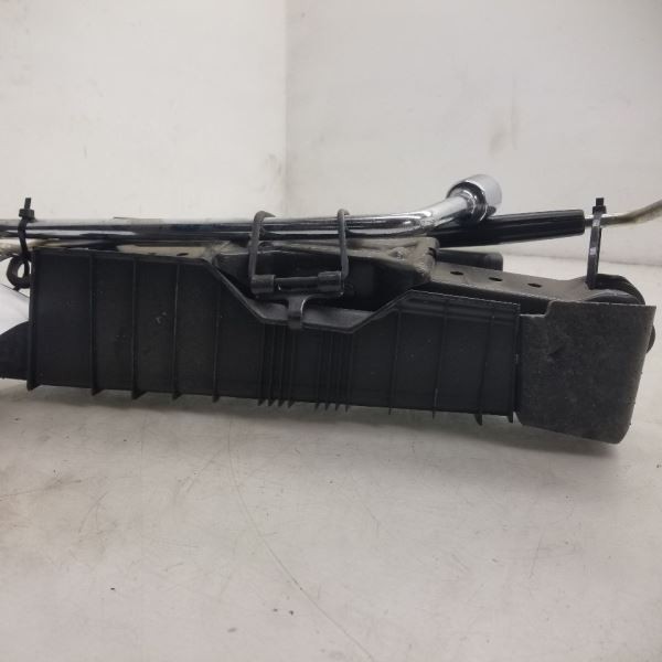 2007 LEXUS LS460 JACK AND TOOL KIT