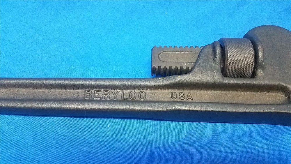 Berylco Beryllium Copper 24" Adjustable Pipe Wrench Model w-220 BECU