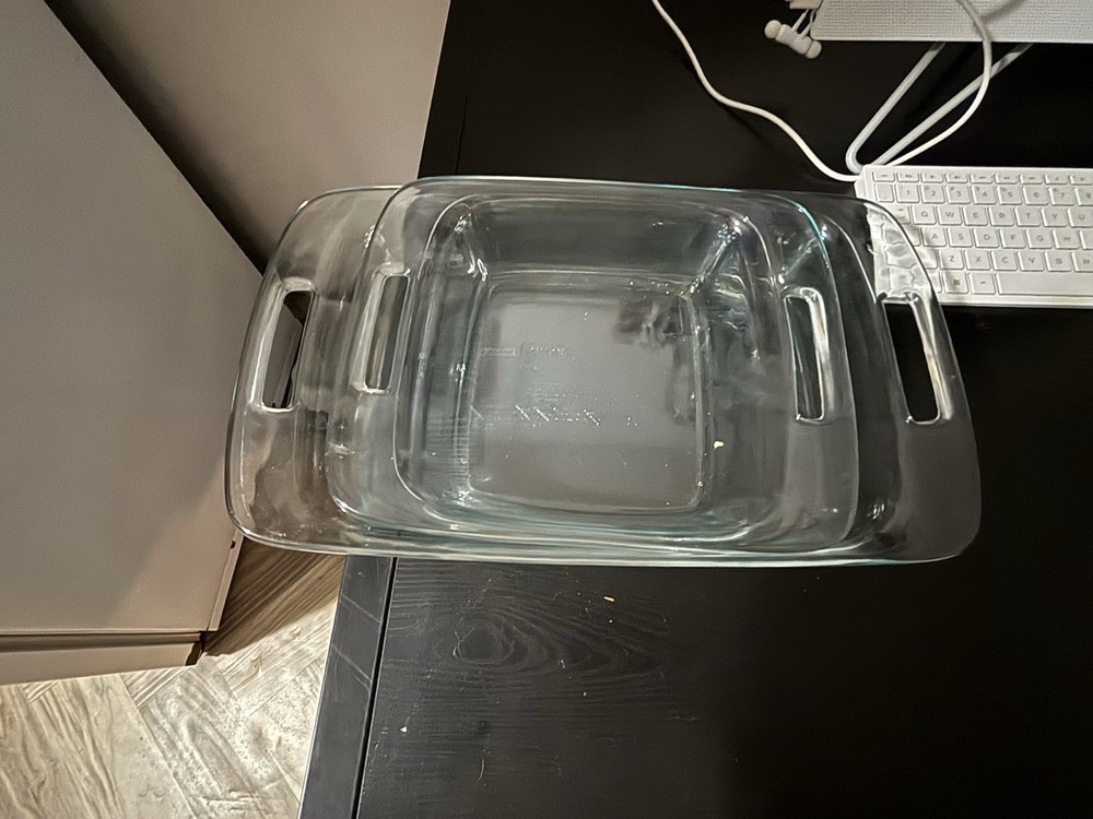 Pyrex 2 Piece Set with Handles Glass Bakeware Set Baking Dish
