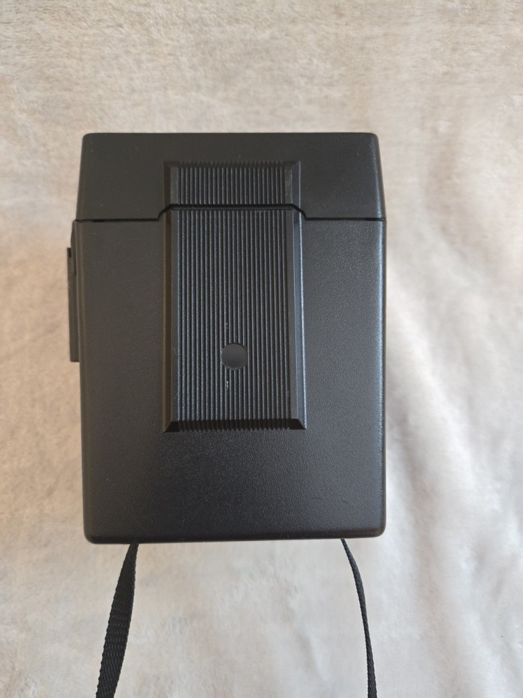 Polaroid One Step 600 Land Camera USED-UNTESTED