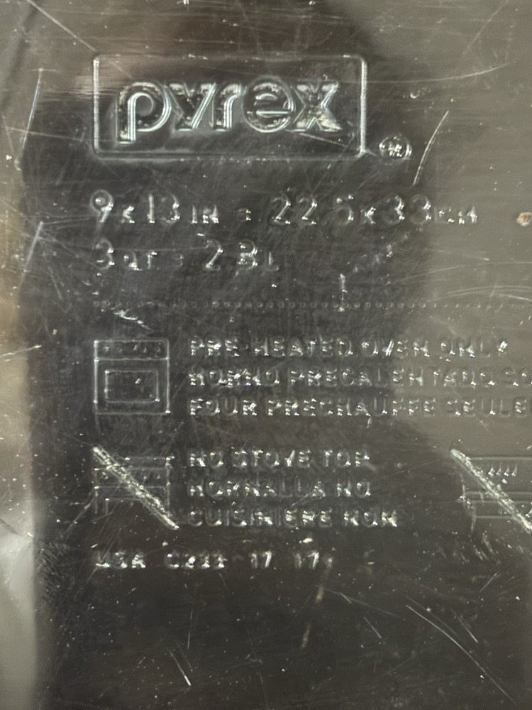 Pyrex 2 Piece Set with Handles Glass Bakeware Set Baking Dish