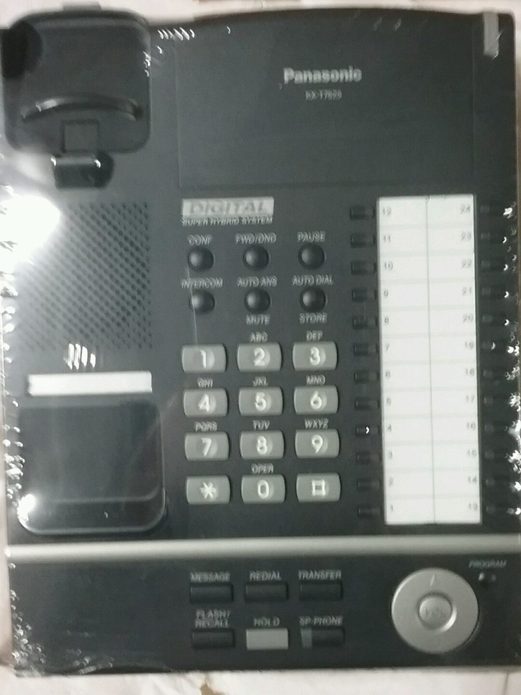 Panasonic Refurbished KX-T7625 black