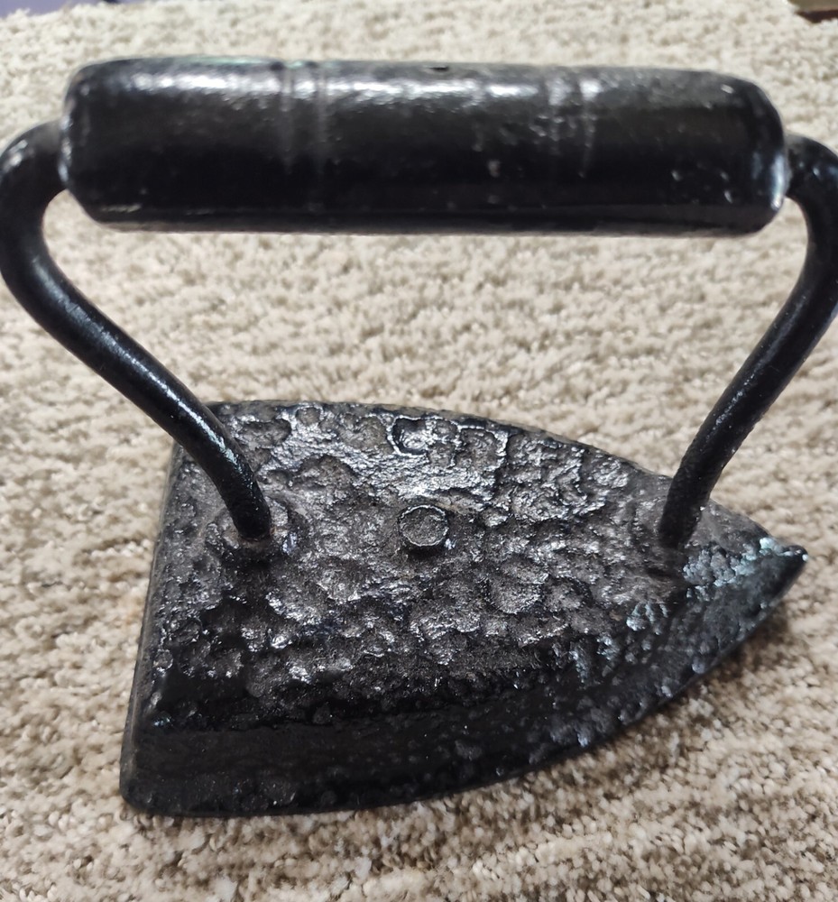 🗽VINTAGE IRON -NICE PIECE