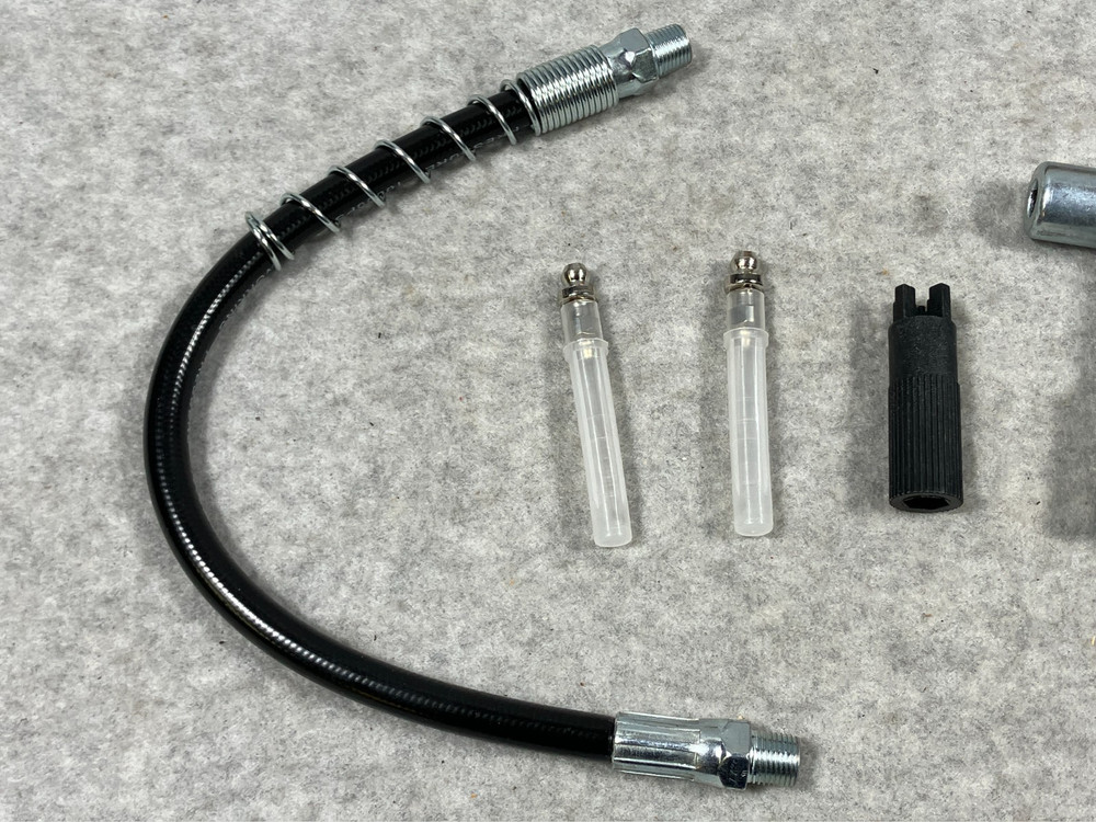 New 7 Piece Grease Gun Accessory Kit