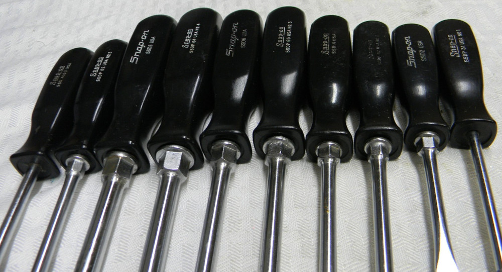 SNAP-ON 10PC BLACK HARD HANDLE COMBINATION DRIVE SCREWDRIVER SET