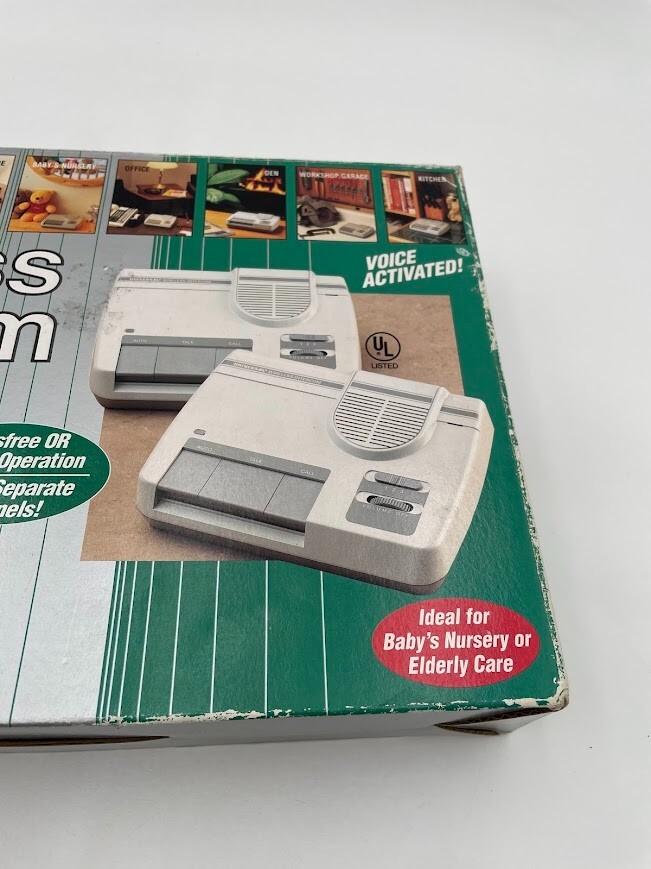 Universal HE-600 Wireless Intercom In Box