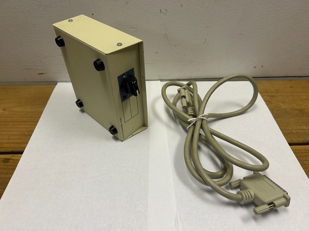 Vintage Manual 2 PORT A/B Data Transfer Switch Box B & 6 ft. Cable