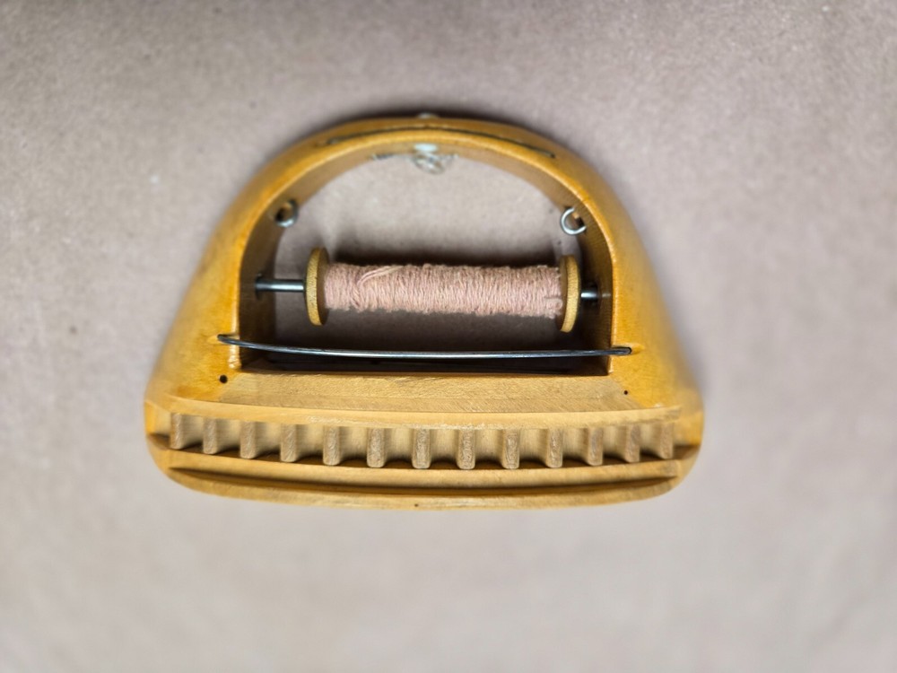 Vintage Sewing Weaving Wooden Loom Thread Shuttle Bobbin