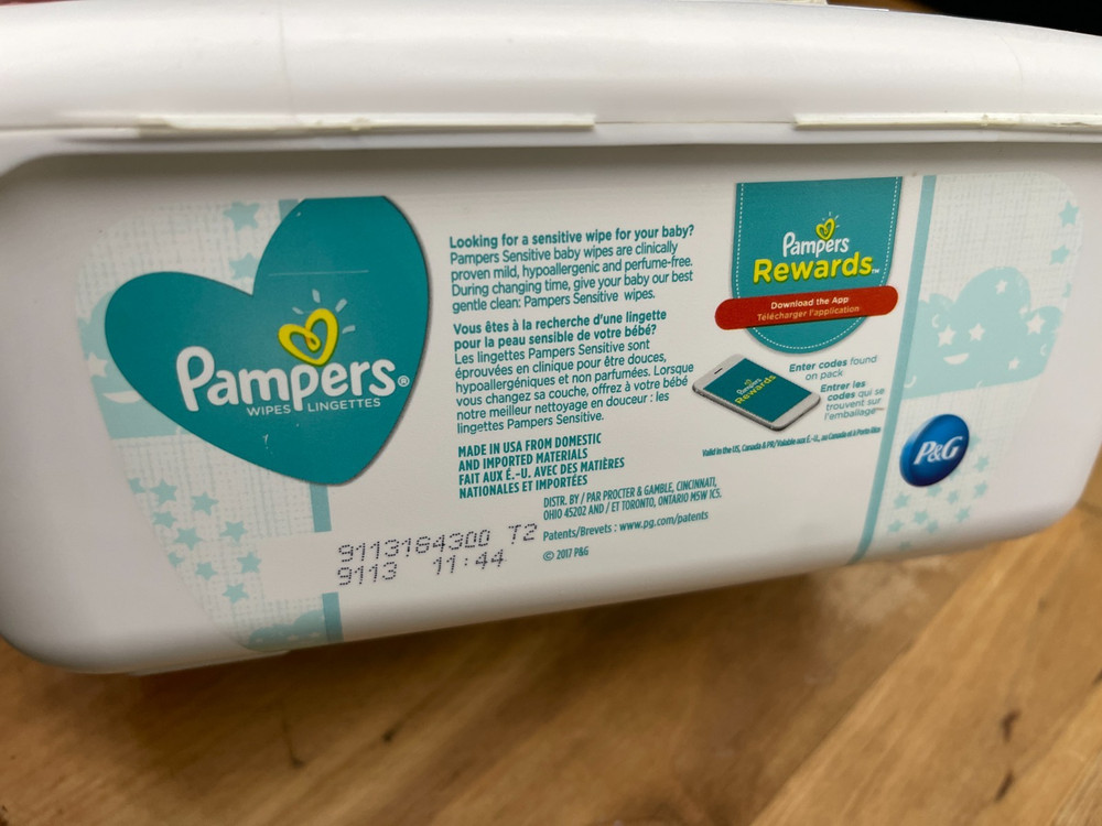 Pampers Sensitive Baby Wipes Plastic Pop Up Refillable Container 64 Count EMPTY