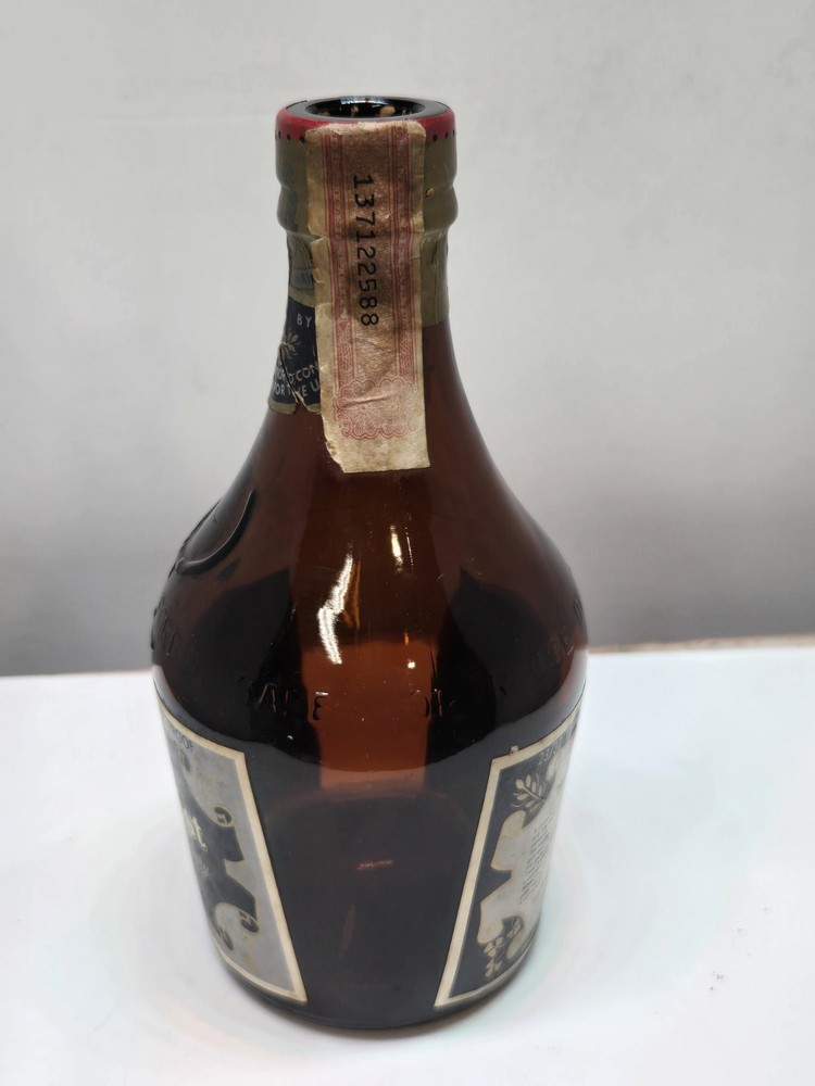 Irish Mist Ireland’s Legendary Liqueur 23/32 Quart Empty Bottle