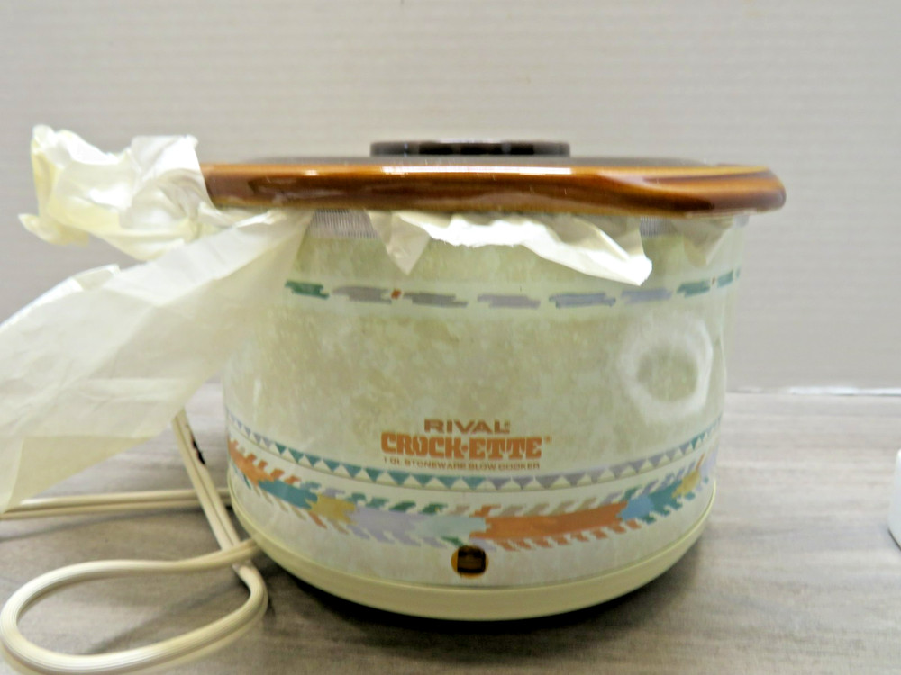 Rival Crock-Ette 3200 - 1 Qt - Never Used