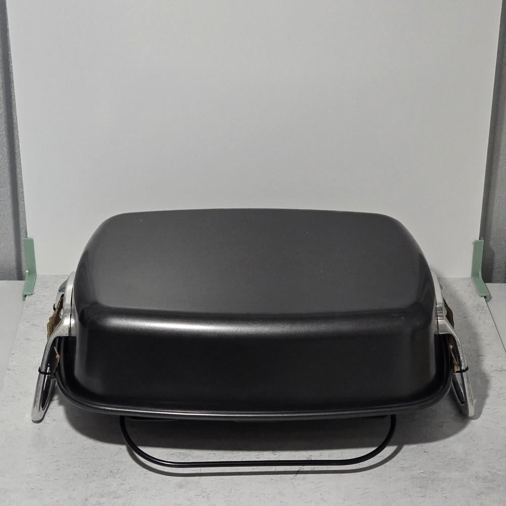 BRAND NEW Black Deep Roasting Baking Non-Stick Removable Rack Dish Pan