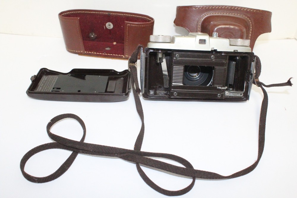 Vintage Kodak Pony 135 Camera in Leather Case -- UNTESTED