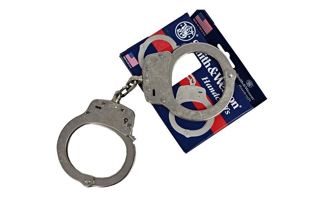 Smith & Wesson M100-1 Chain Handcuffs, Nickel Plated