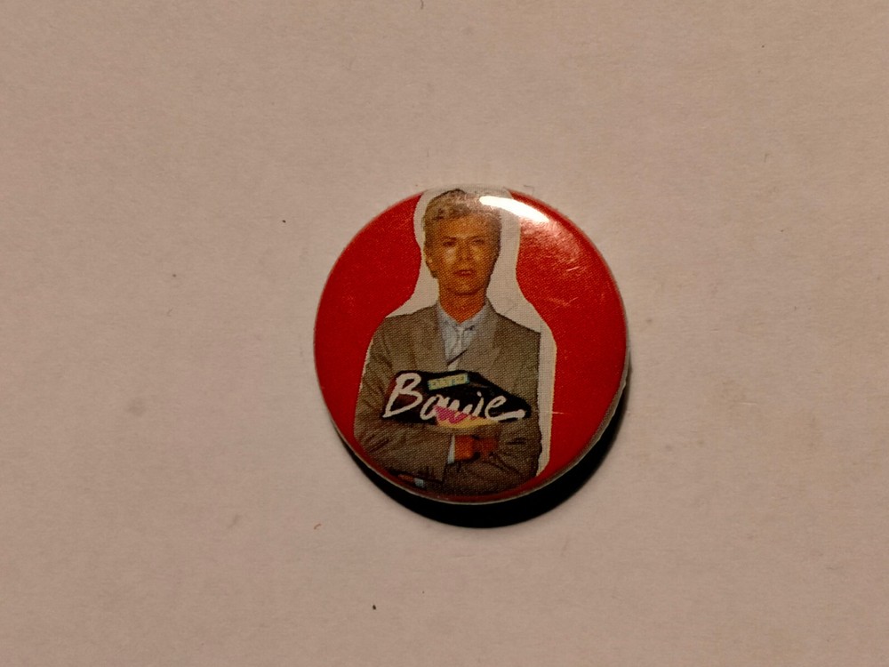 David Bowie music pop group vintage SMALL BUTTON 9