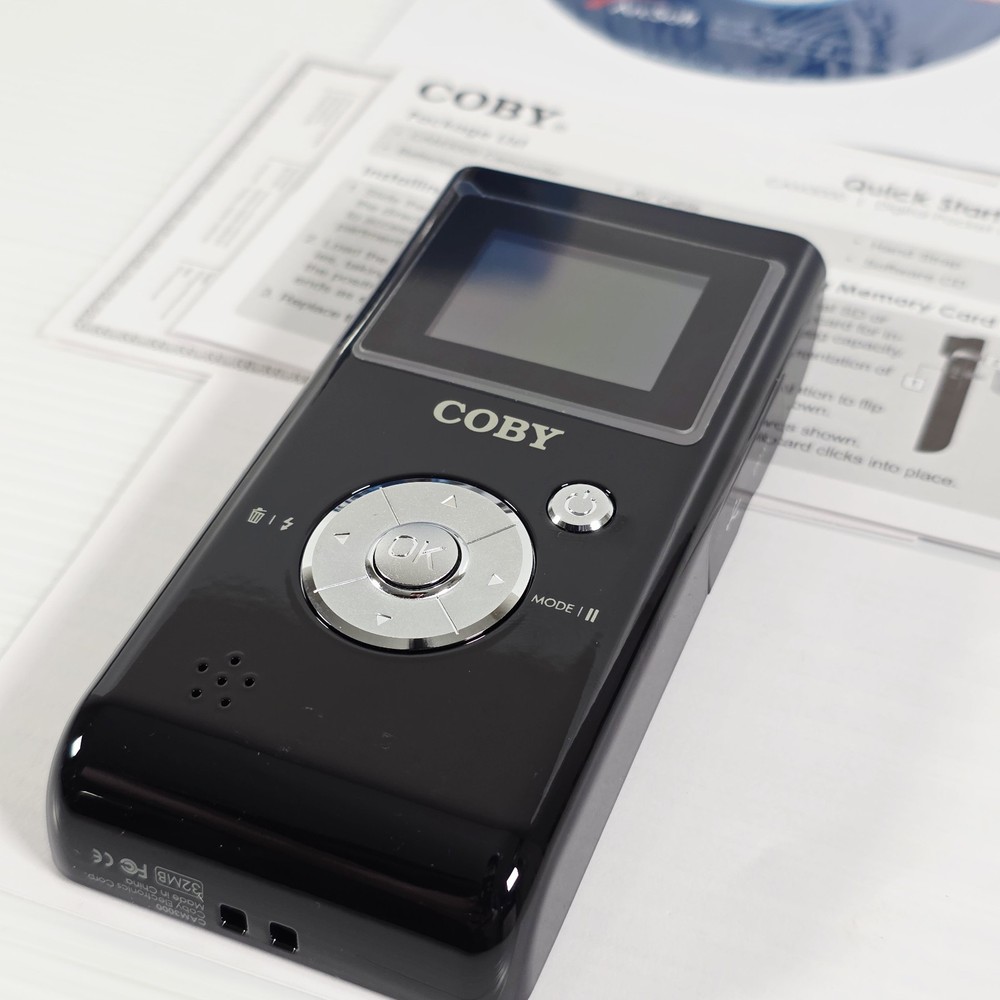 Coby Snapp CAM3000 1.3MP 32MB Memory Camcorder - Tested Complete
