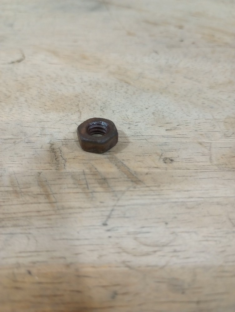 Coleman 639 Lantern - Cage Nut - Rusty