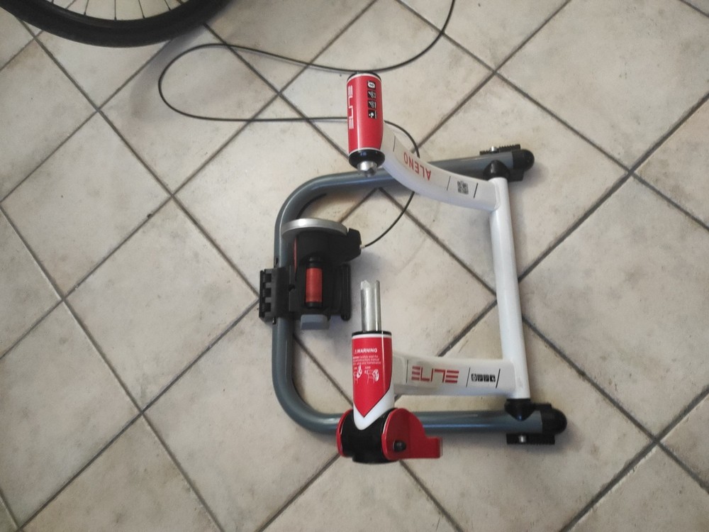 Elite Smart Aleno Superchrono Interactive Bluetooth Bike Rollers 8 Levels