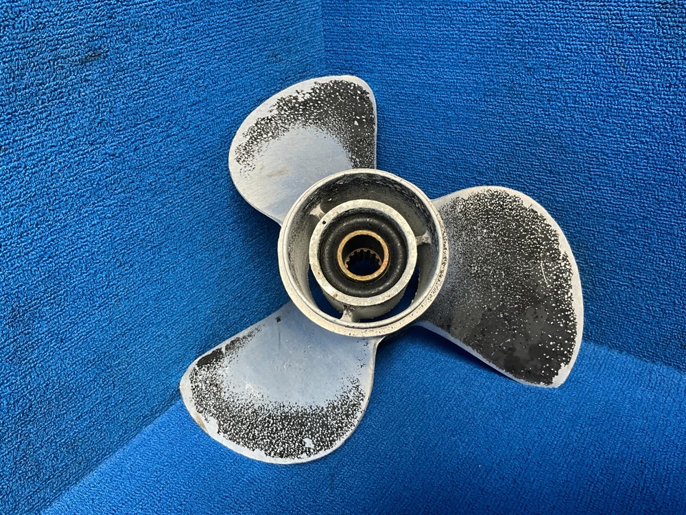 90 MERCURY FORCE FAN PROPELLER OEM