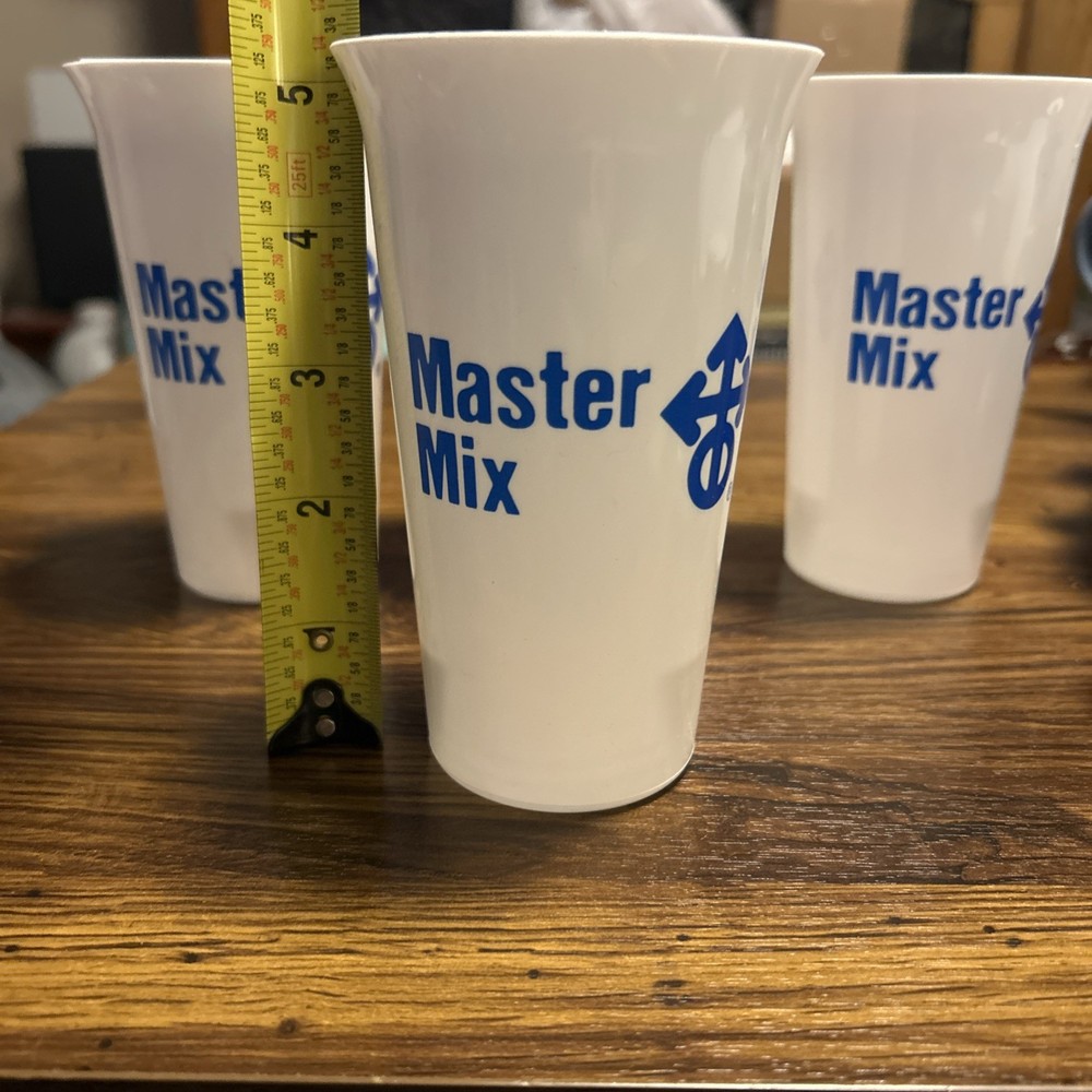 Set of 4 Master Mix Feed Plastic Cup Advertising