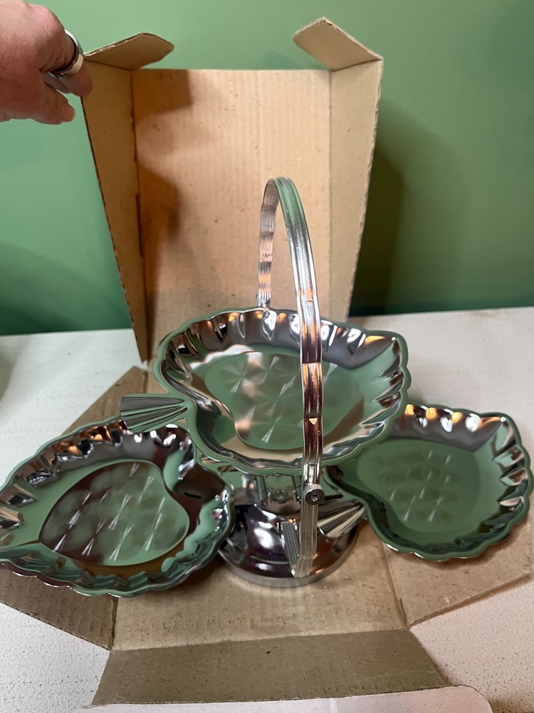 Chrome Plate 3 Tier Leaf Design Candy Cake Stand No 505