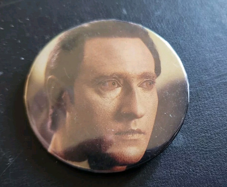 VTG Star Trek 2.25 Inch Data Pinback Button Lapel Pin