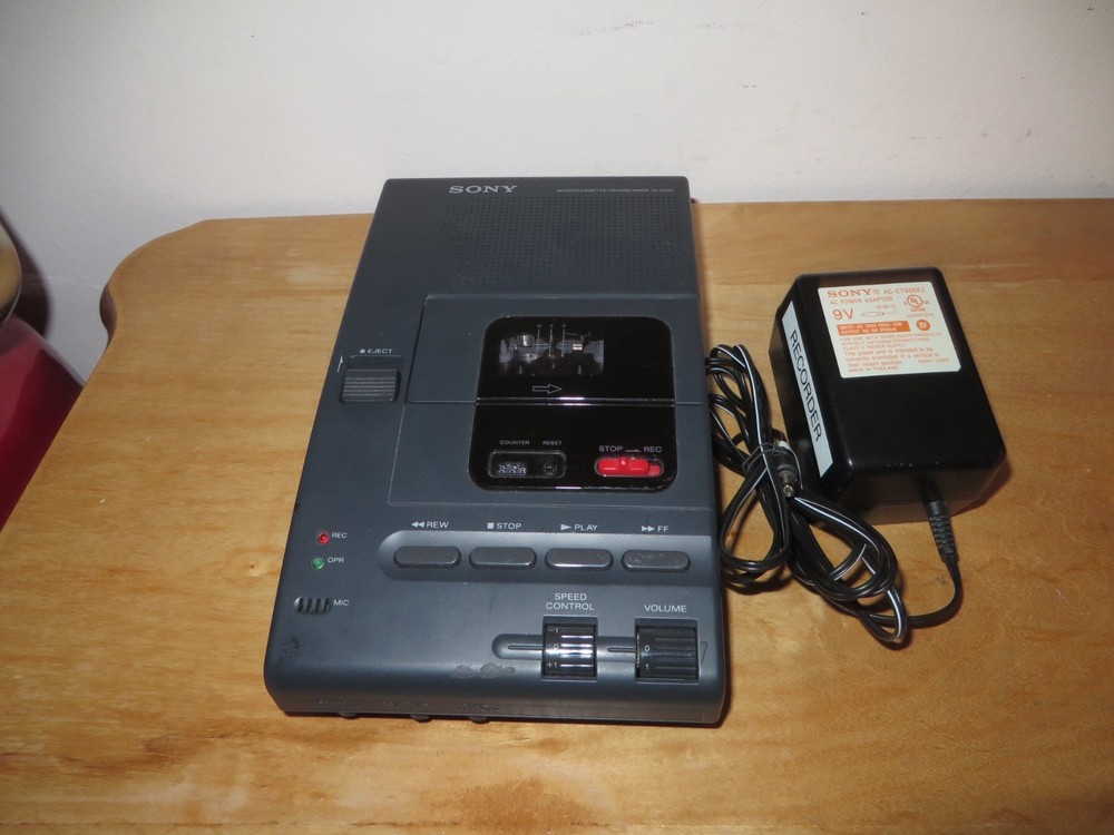 Sony M-2000 Microcassette Transcriber With Power Adapter UNTESTED. as-is