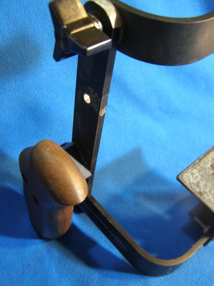 Stroboframe RLc Wooden Handle Camera Flash Bracket Frame