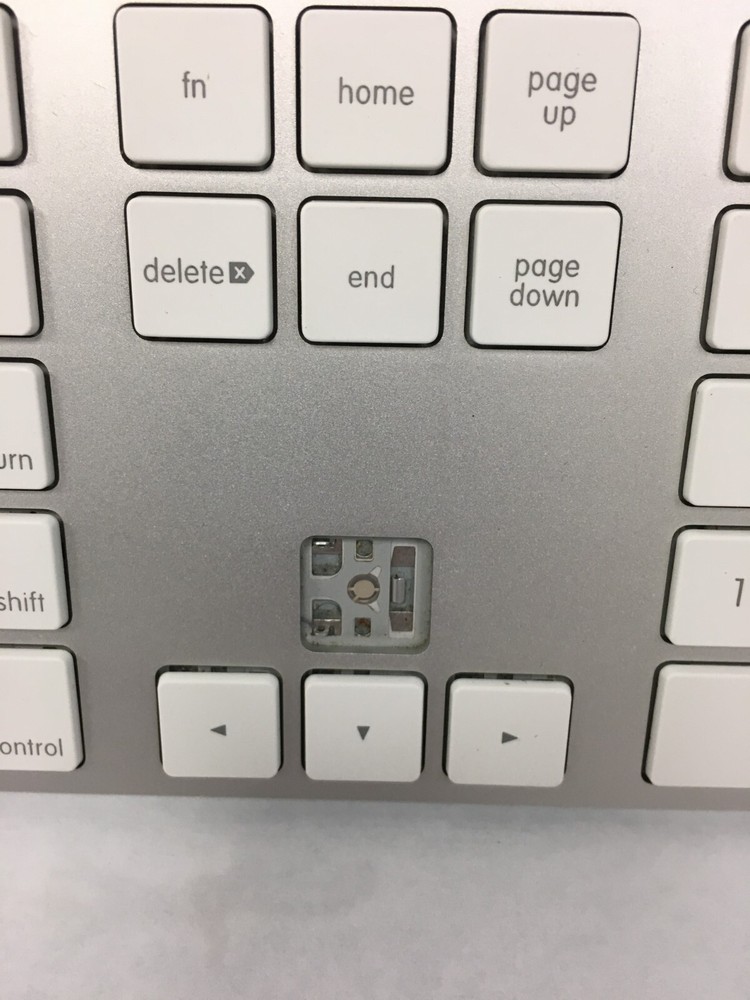 Apple A1243 Wired USB Keyboard Fully Functional #7 AS-IS