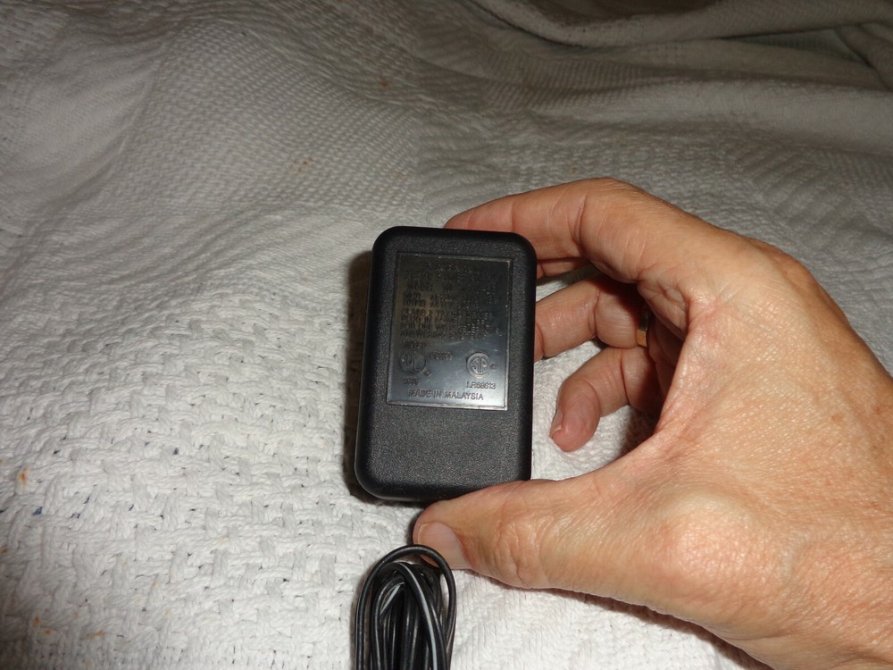phonemate ac adapter model m/n25 output ac13v 800ma untested