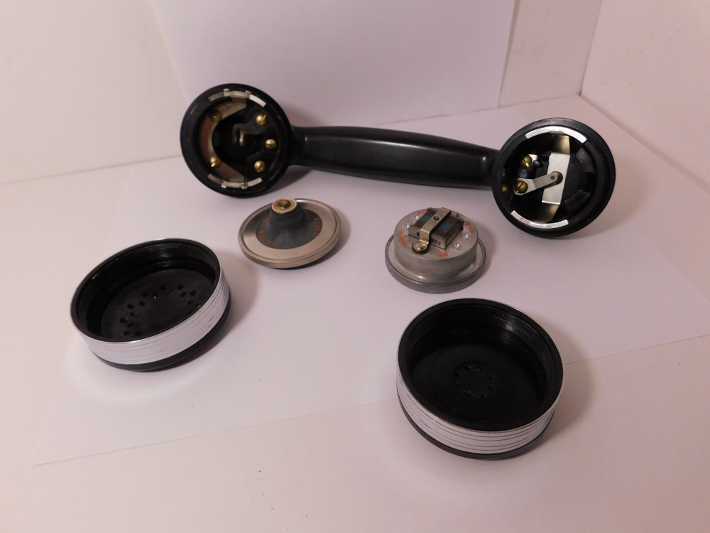 1 AUTOMATIC ELECTRIC Chrome Banded HANDSET w/Elements & Cleaned Tested & Working