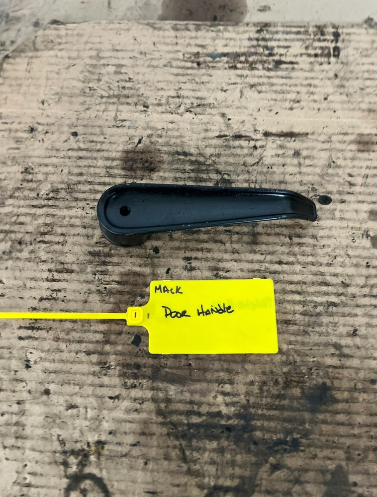 MACK DOOR HANDLE USED