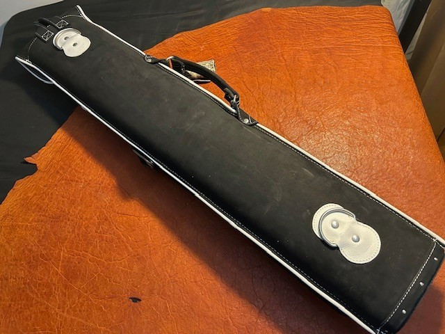 Gil Castillo CUE CASE 2x4 Leather Chicago White Sox Theme.