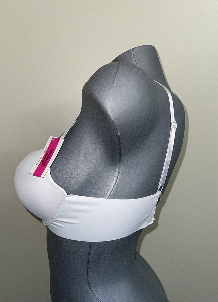 Super Extra Push Up Bombshell Bra Front Close. Very comparable with VS Bra. NWT