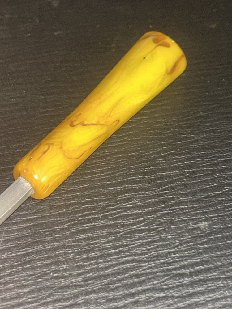 Vintage Tracing Wheel Bakelite Butterscotch Handle Sewing Pattern Tool