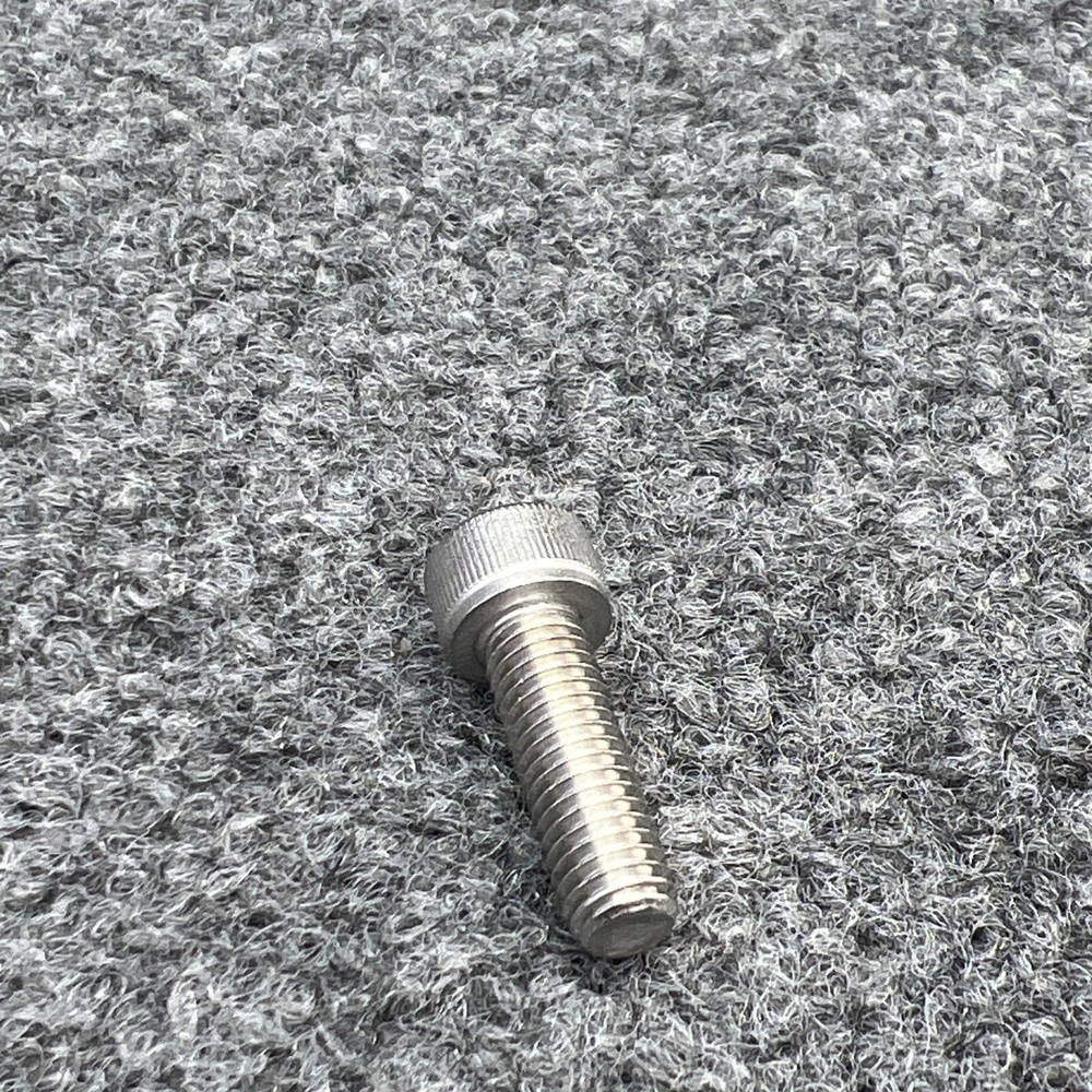 Yamada 682944 BOLT 10 SOCKET HD M8 FT SS New