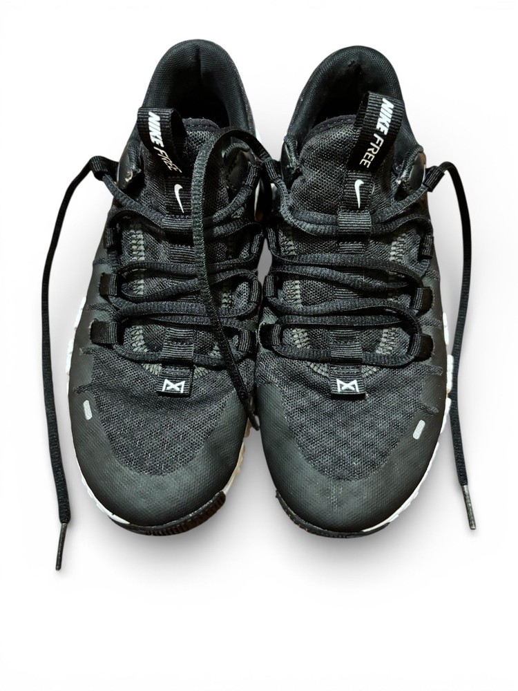 Kids size 6.5 shoes