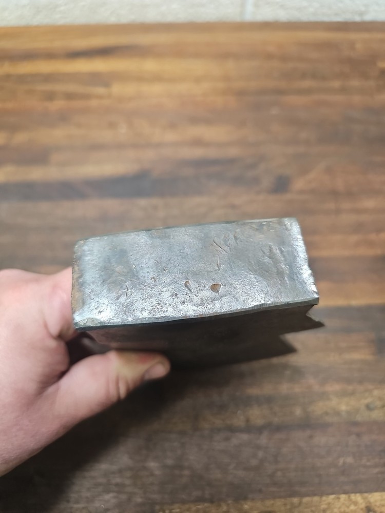 E42- Early Antique jersey pattern axe head 3 lb