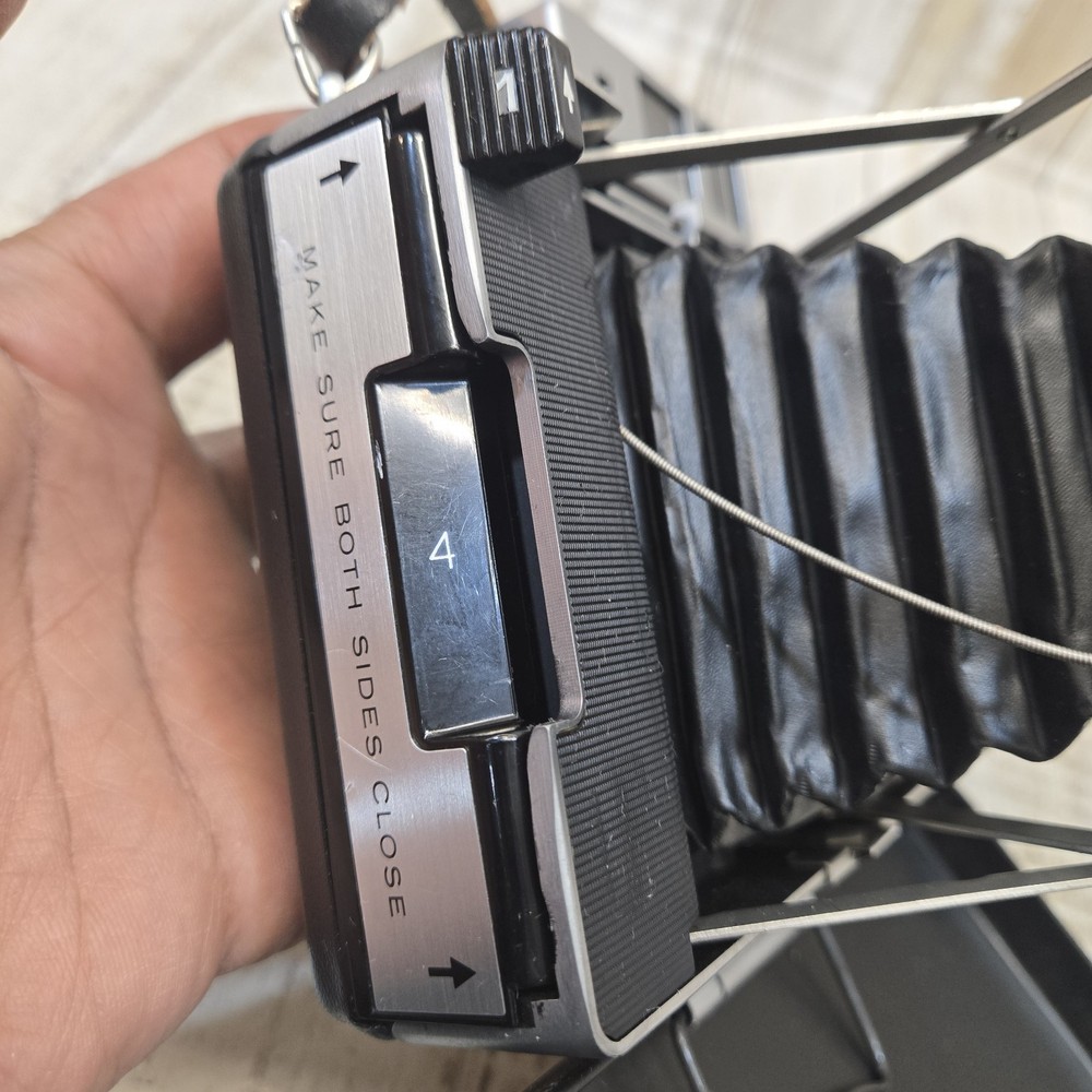 Vintage Polaroid Automatic 250 Land Camera With Manual