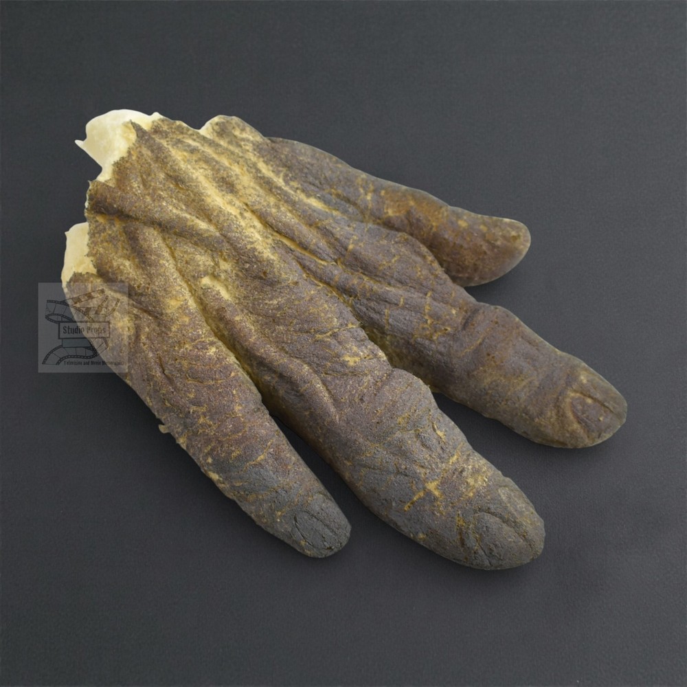 The Fifth Element (1997) Original Mangalore Stunt Dummy Hand Prop