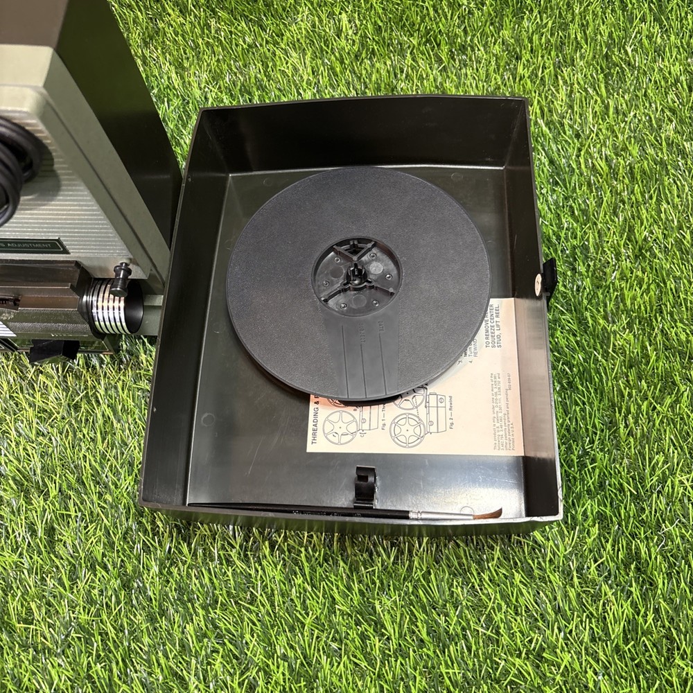 Vintage Wards 8091 Duo 8 Zoom Automatic Projector Tested Working